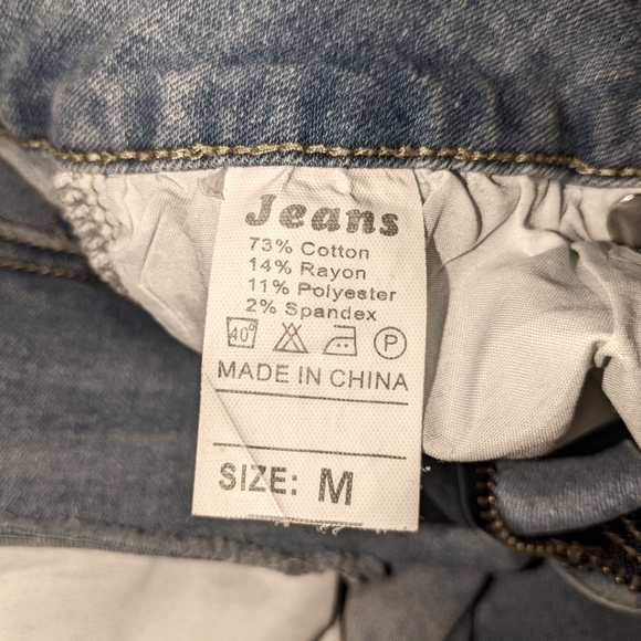 Jean Shorts/SZ Medium/Distressed stretchy jean shorts - Picture 2 of 4